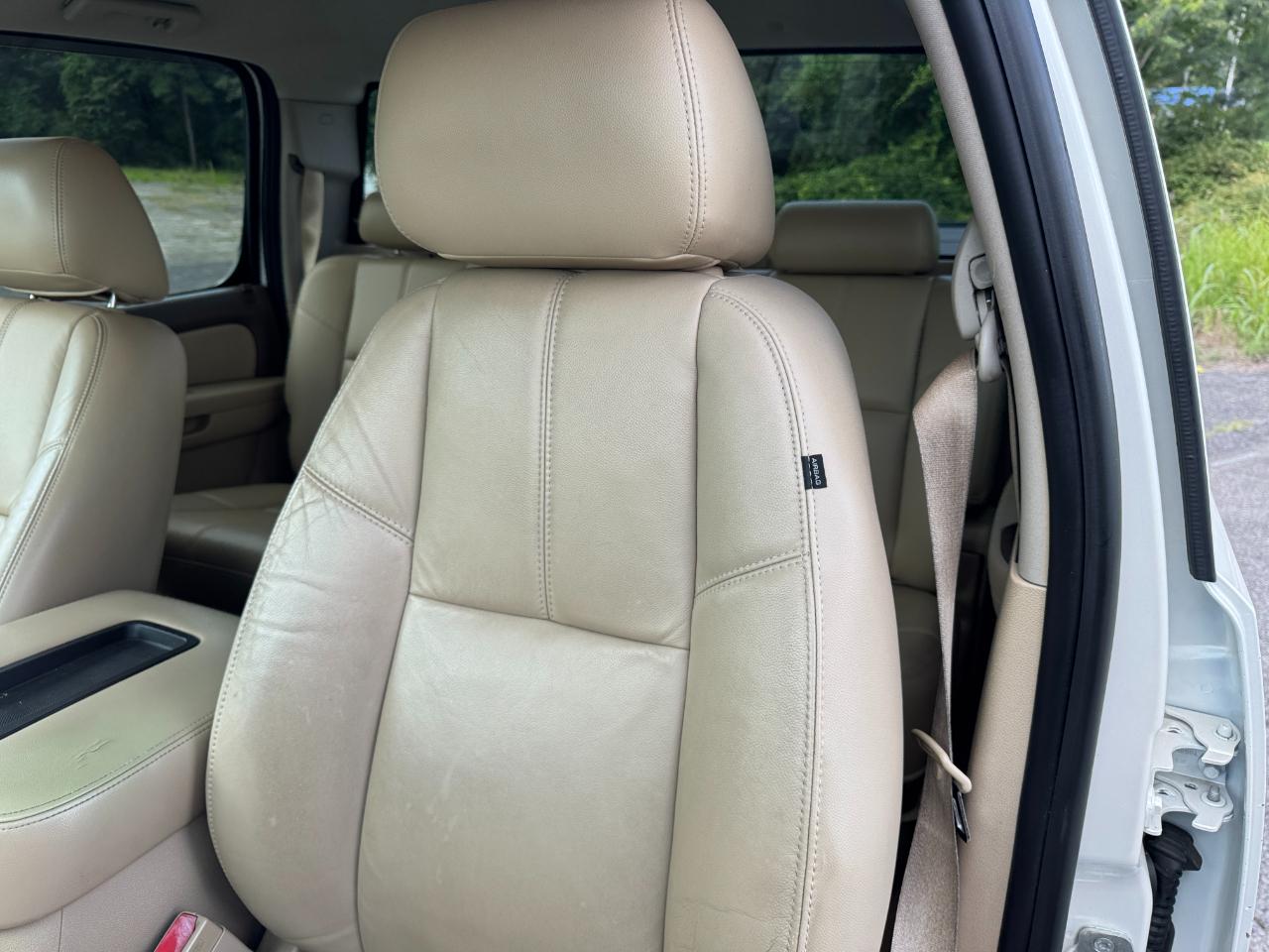 GMC Sierra 1500 SLT Crew Cab 4WD 2011