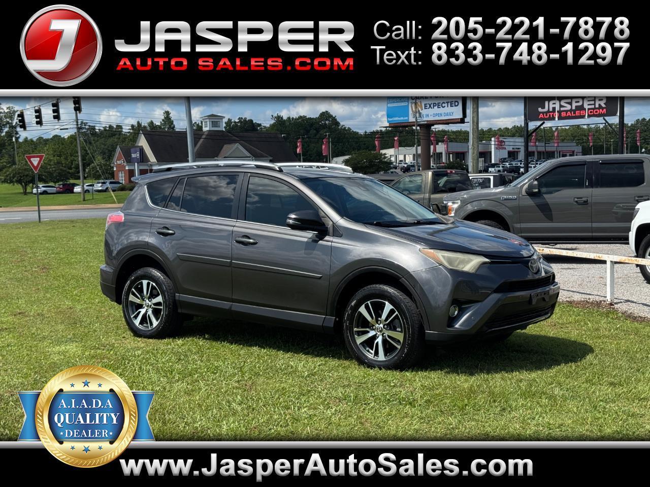 Toyota RAV4 XLE FWD 2017