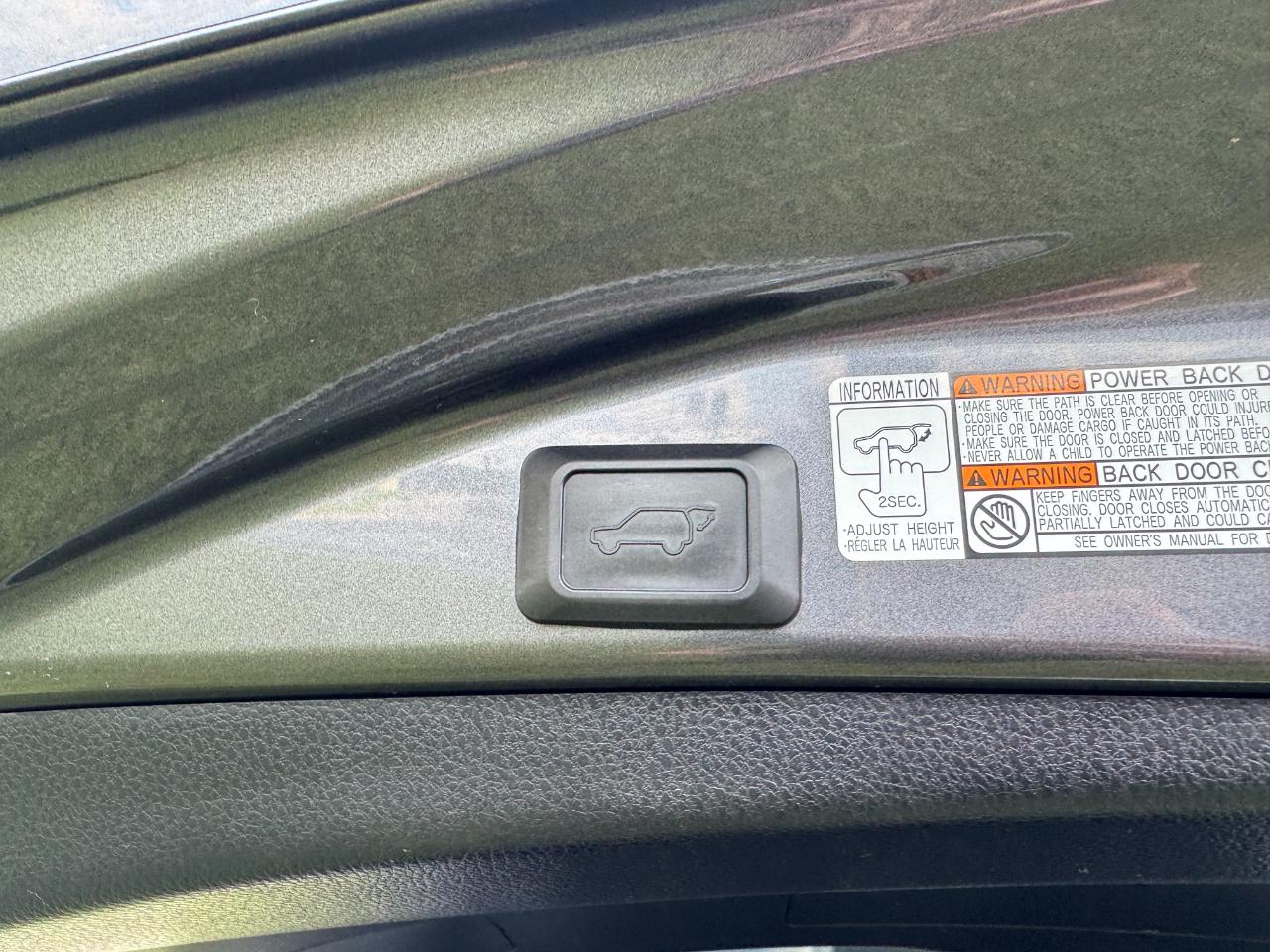Toyota RAV4 XLE FWD 2017