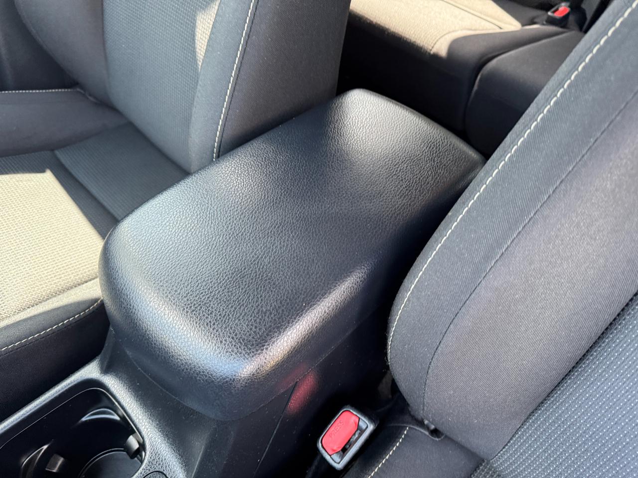 Toyota RAV4 XLE FWD 2017