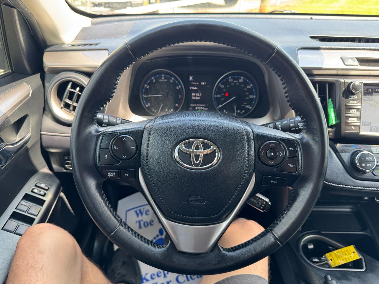 Toyota RAV4 XLE FWD 2017