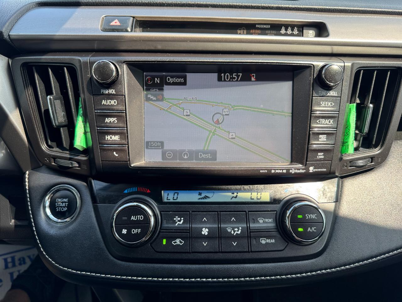 Toyota RAV4 XLE FWD 2017