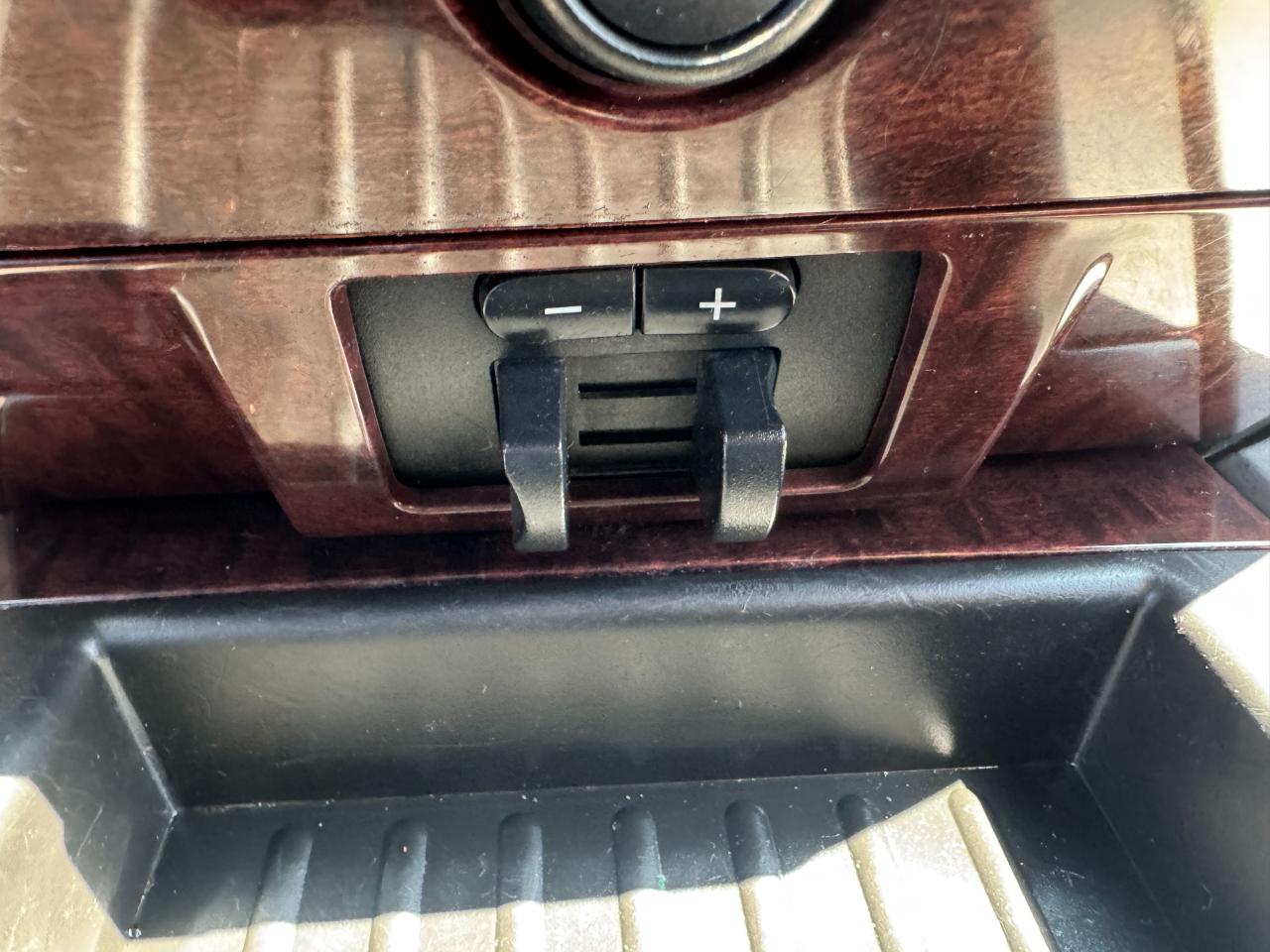 Ford Expedition King Ranch 4WD 2013