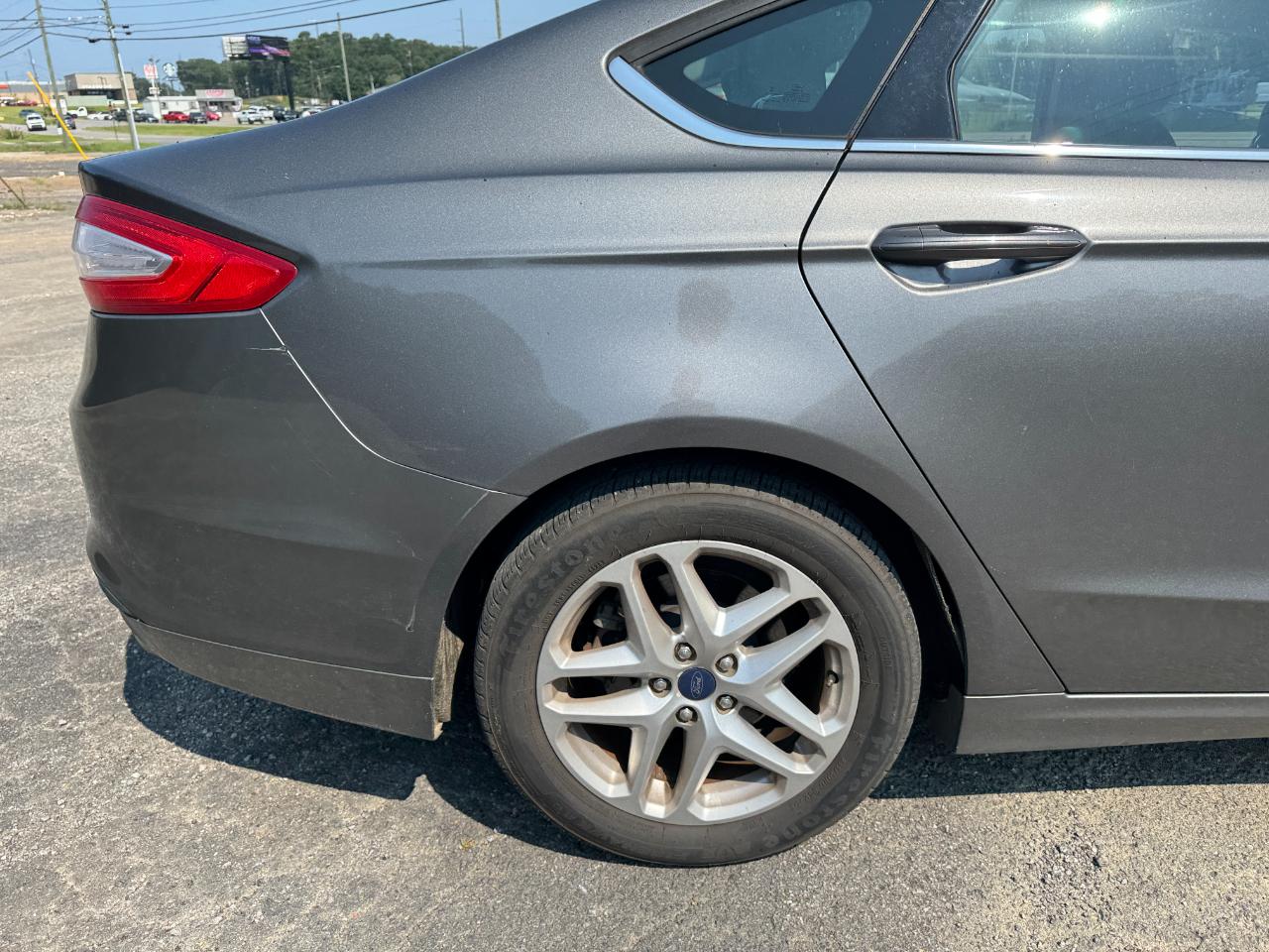 Ford Fusion SE 2013