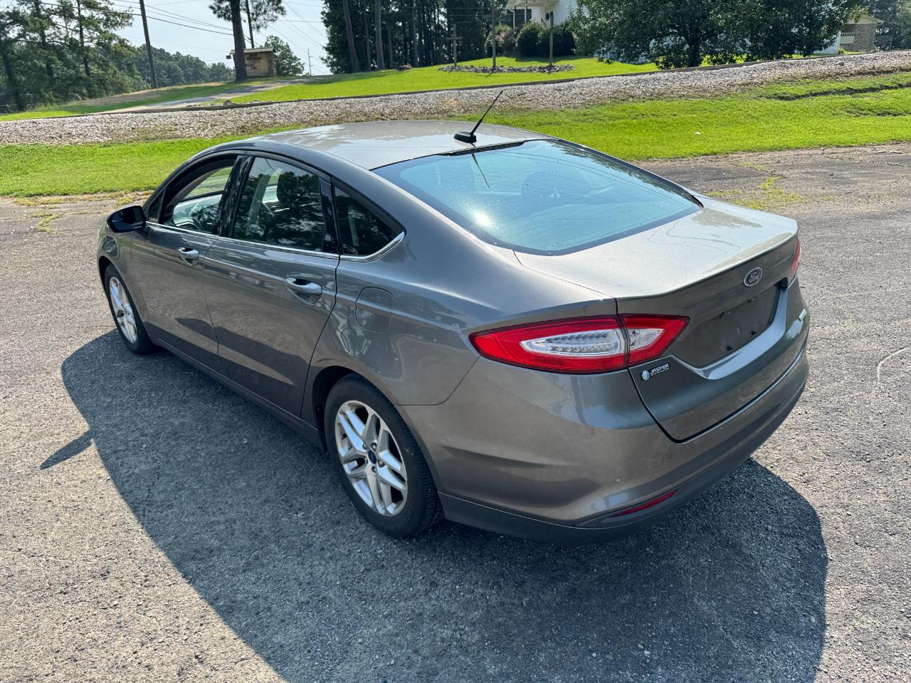 Ford Fusion SE 2013