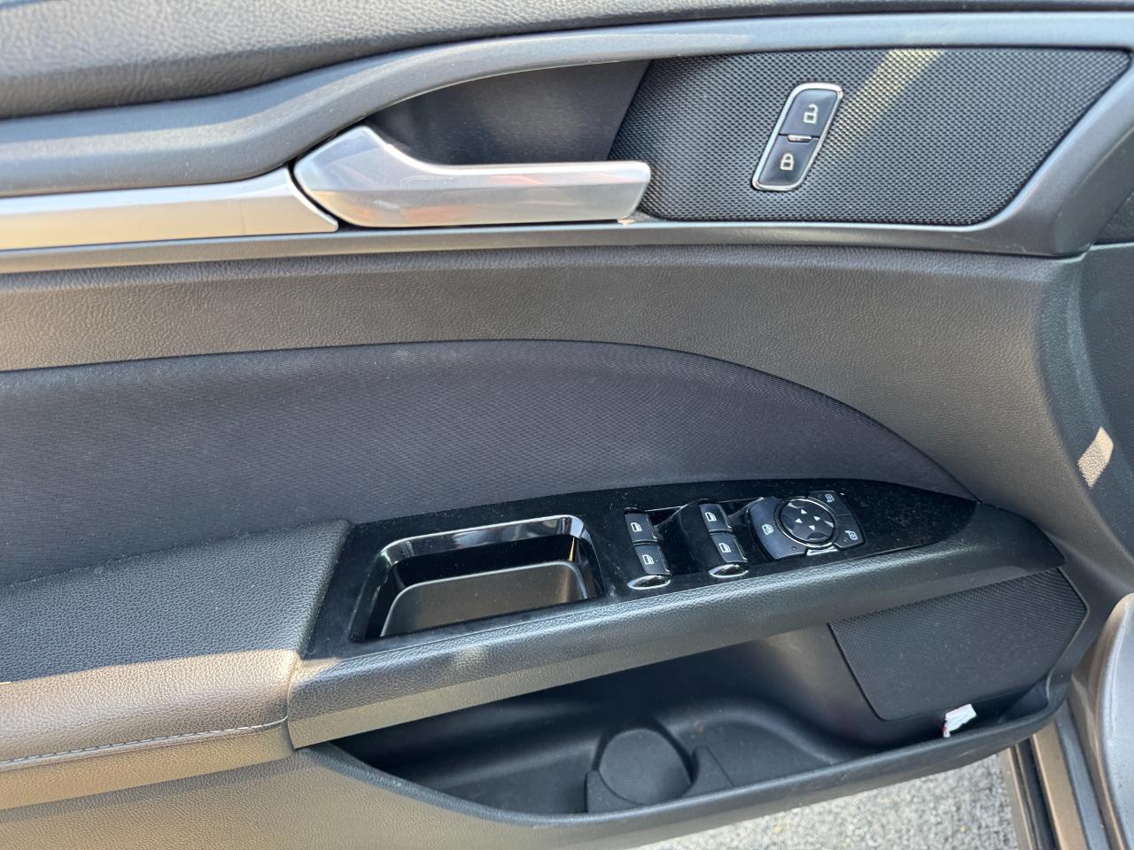 Ford Fusion SE 2013