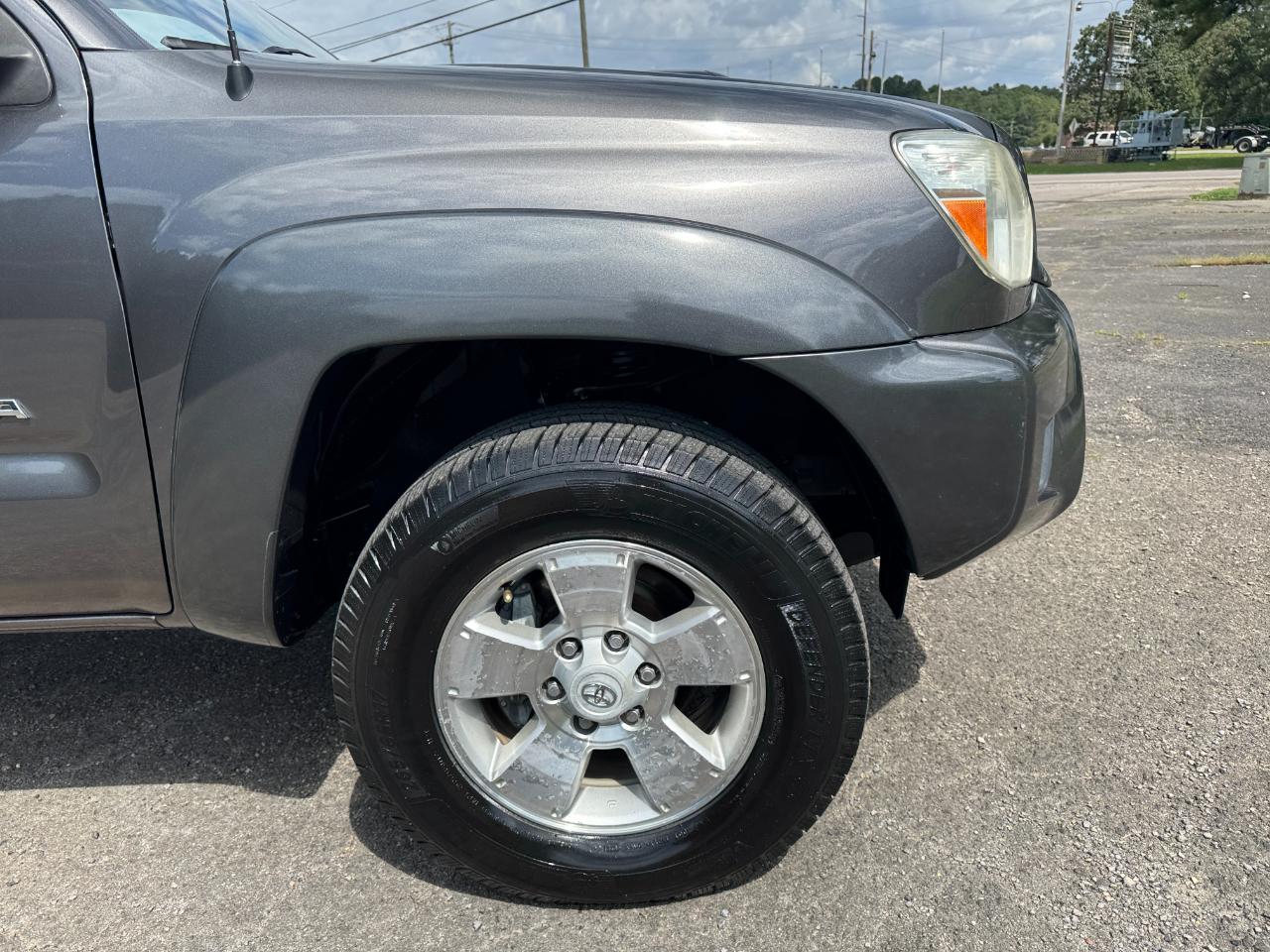 Toyota Tacoma TRD Sport Double Cab 5' Bed V6 4x4 AT (Natl) 2012