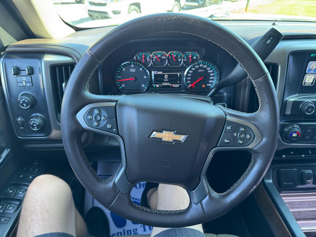 Chevrolet Silverado 1500 LTZ Crew Cab 4WD 2015