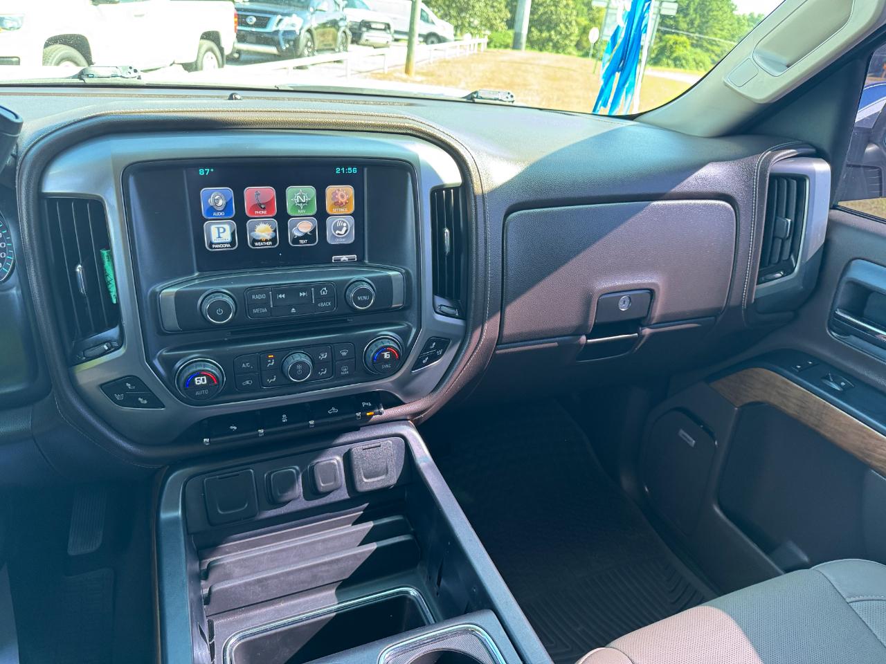 Chevrolet Silverado 1500 LTZ Crew Cab 4WD 2015