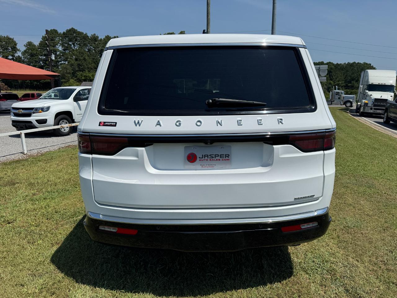 Jeep Wagoneer Series II 2024