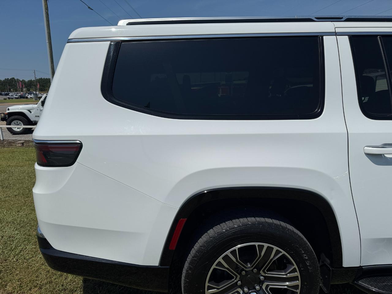 Jeep Wagoneer Series II 2024