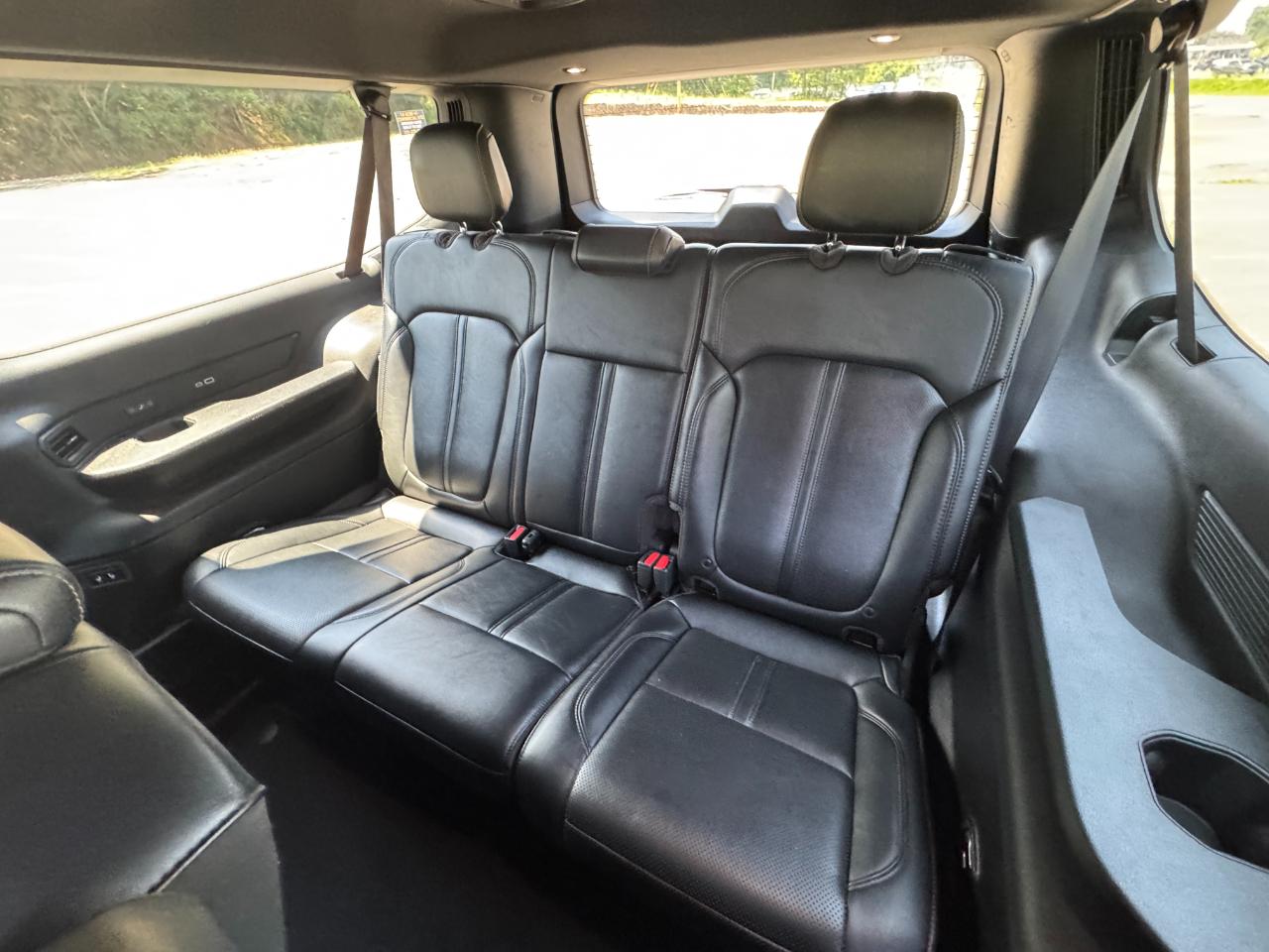 Jeep Wagoneer Series II 2024