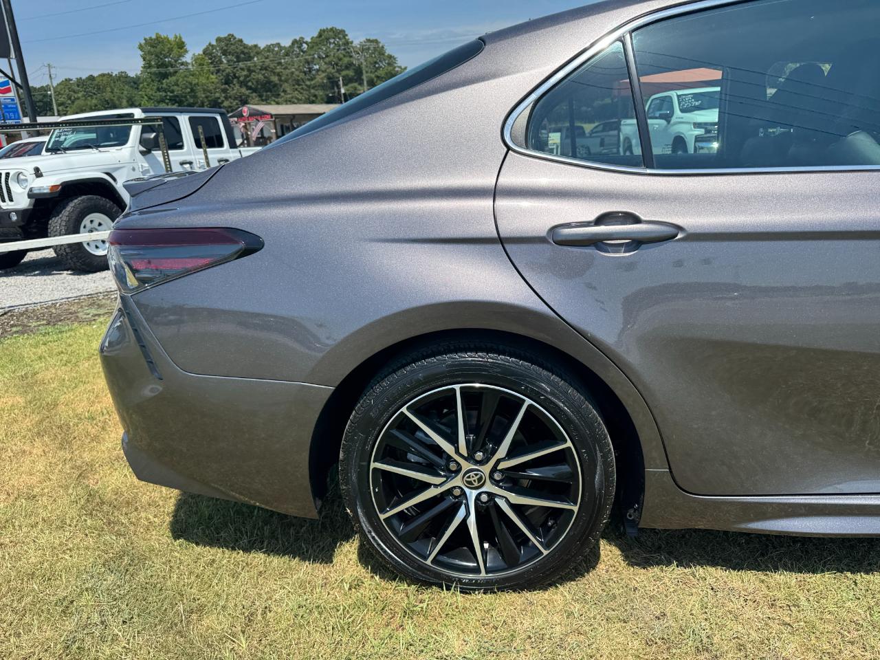 Toyota Camry SE 2022