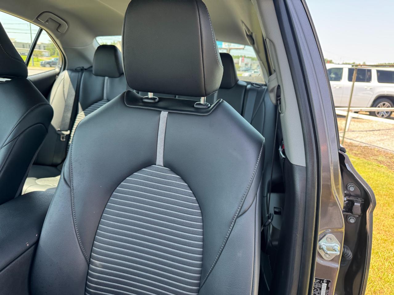 Toyota Camry SE 2022