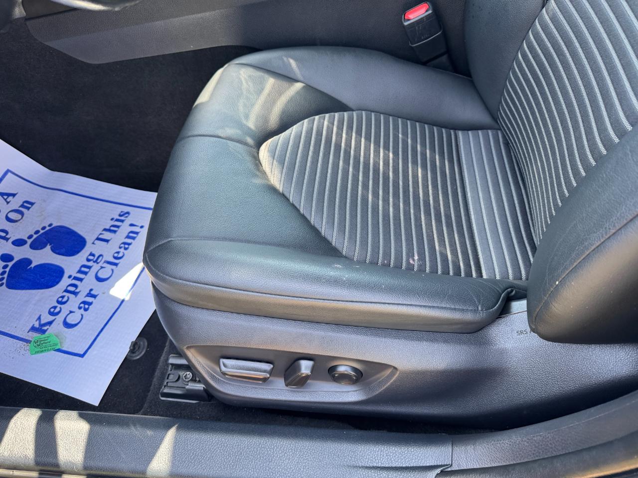 Toyota Camry SE 2022