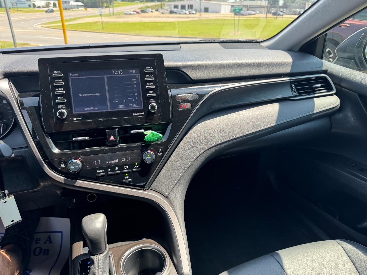 Toyota Camry SE 2022