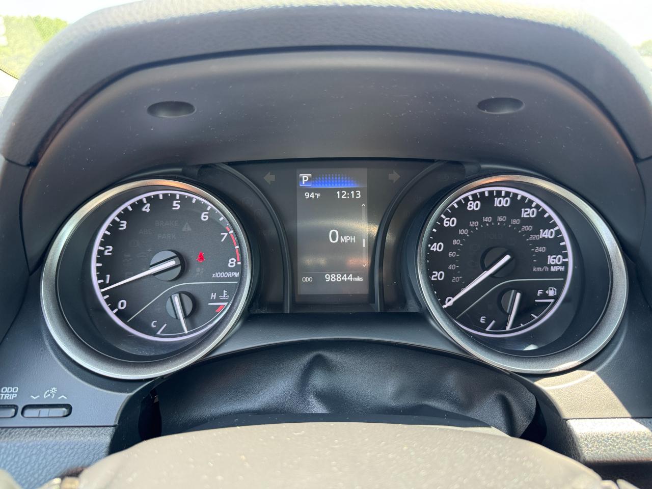Toyota Camry SE 2022