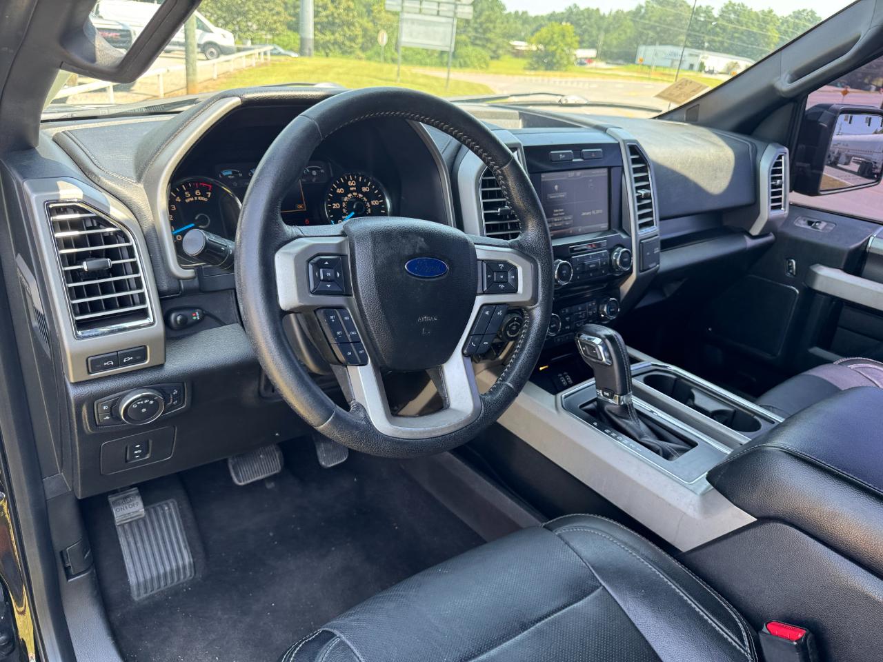 Ford F-150 Lariat SuperCrew 5.5-ft. Bed 2WD 2016
