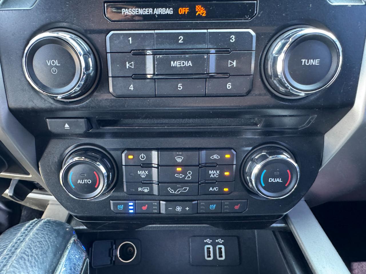Ford F-150 Lariat SuperCrew 5.5-ft. Bed 2WD 2016