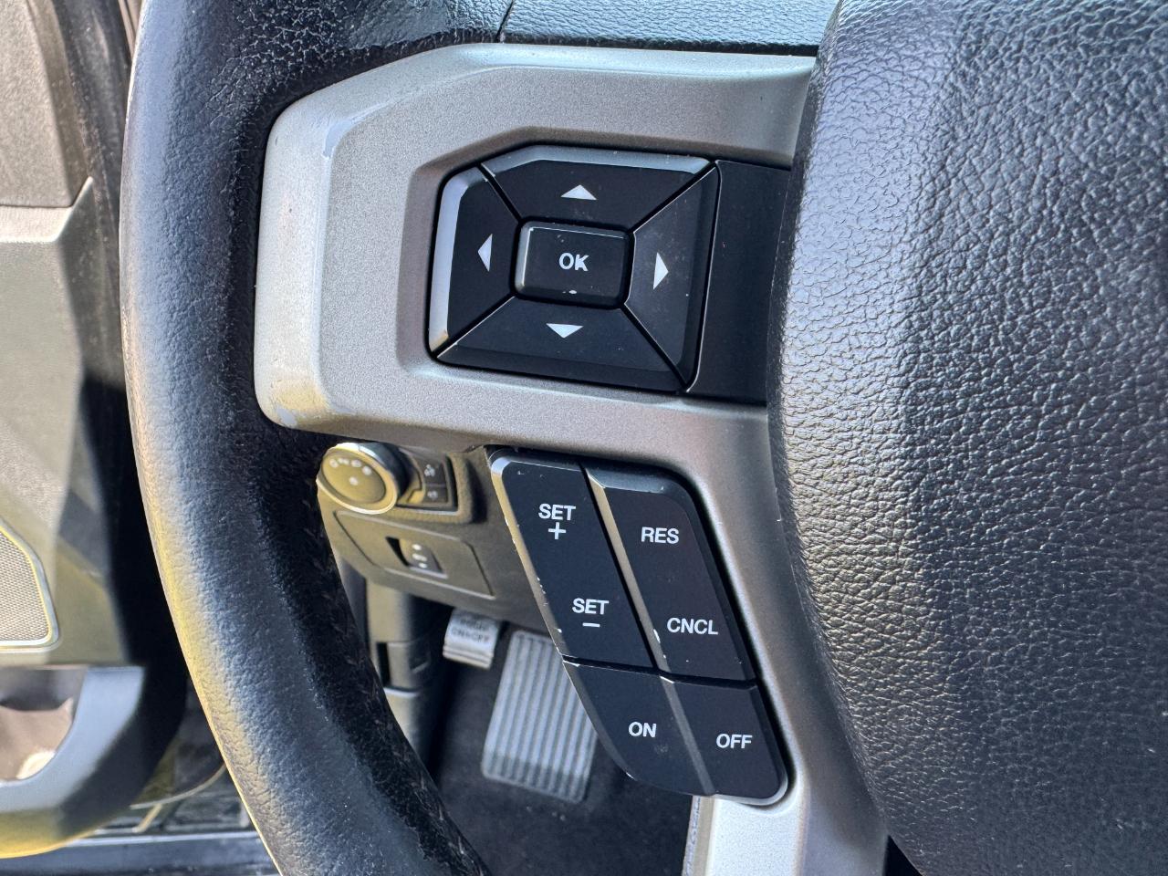 Ford F-150 Lariat SuperCrew 5.5-ft. Bed 2WD 2016