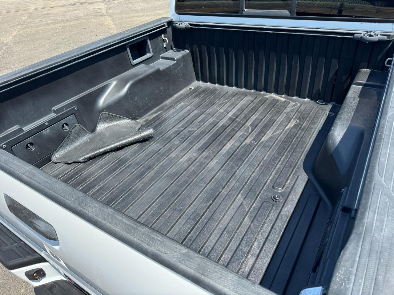 Toyota Tacoma PreRunner Double Cab V6 Auto 2WD 2012