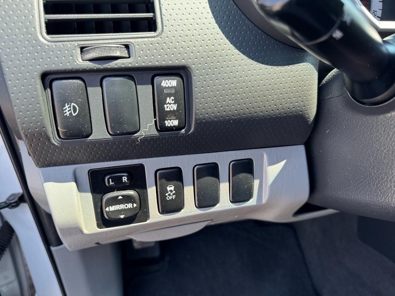 Toyota Tacoma PreRunner Double Cab V6 Auto 2WD 2012