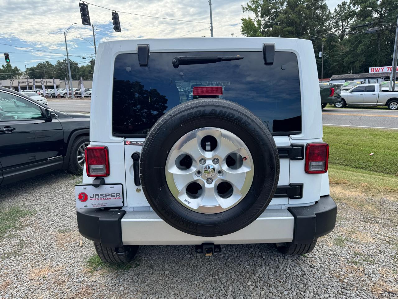 Jeep Wrangler Unlimited Sahara 4WD 2014