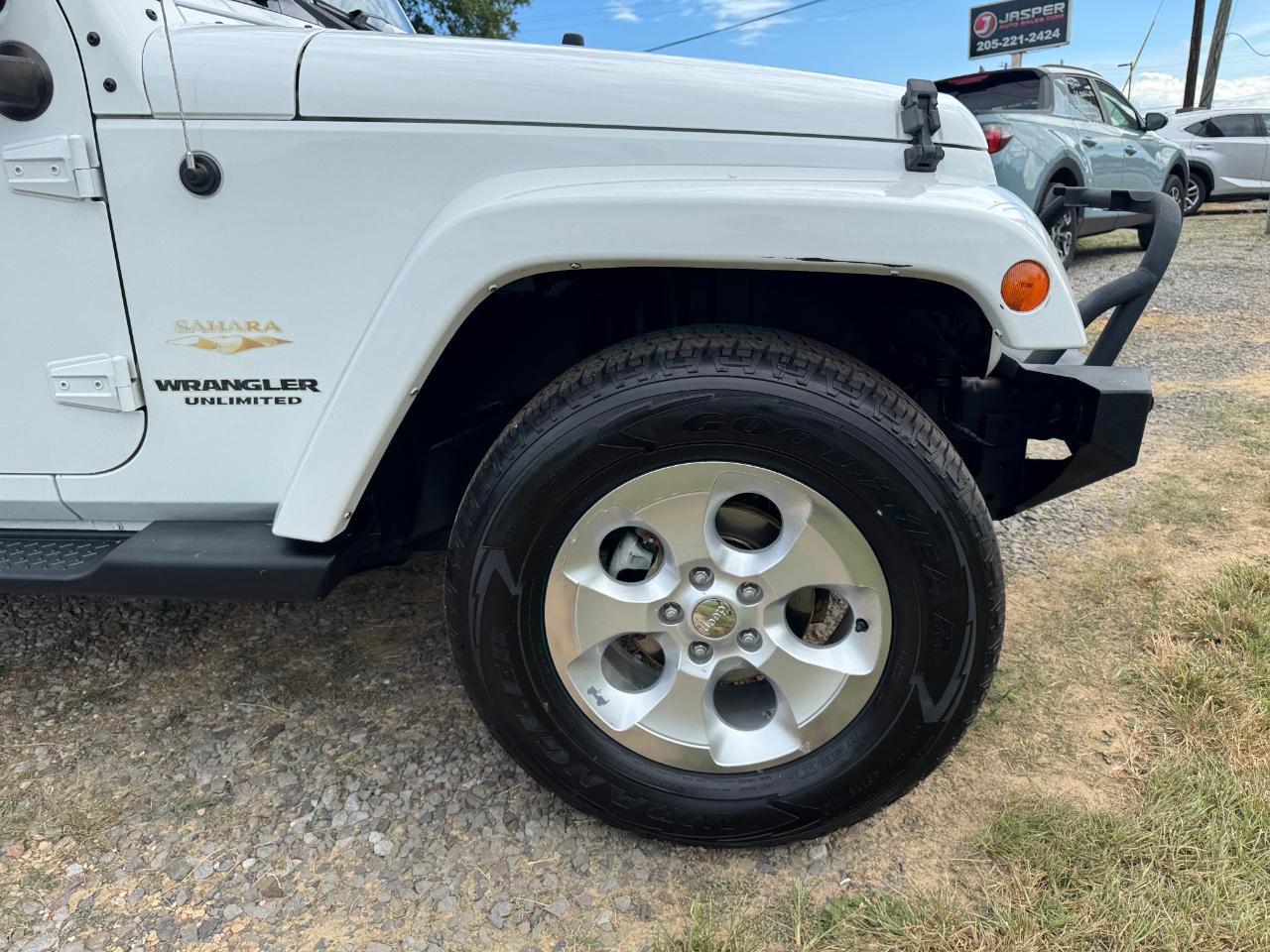 Jeep Wrangler Unlimited Sahara 4WD 2014
