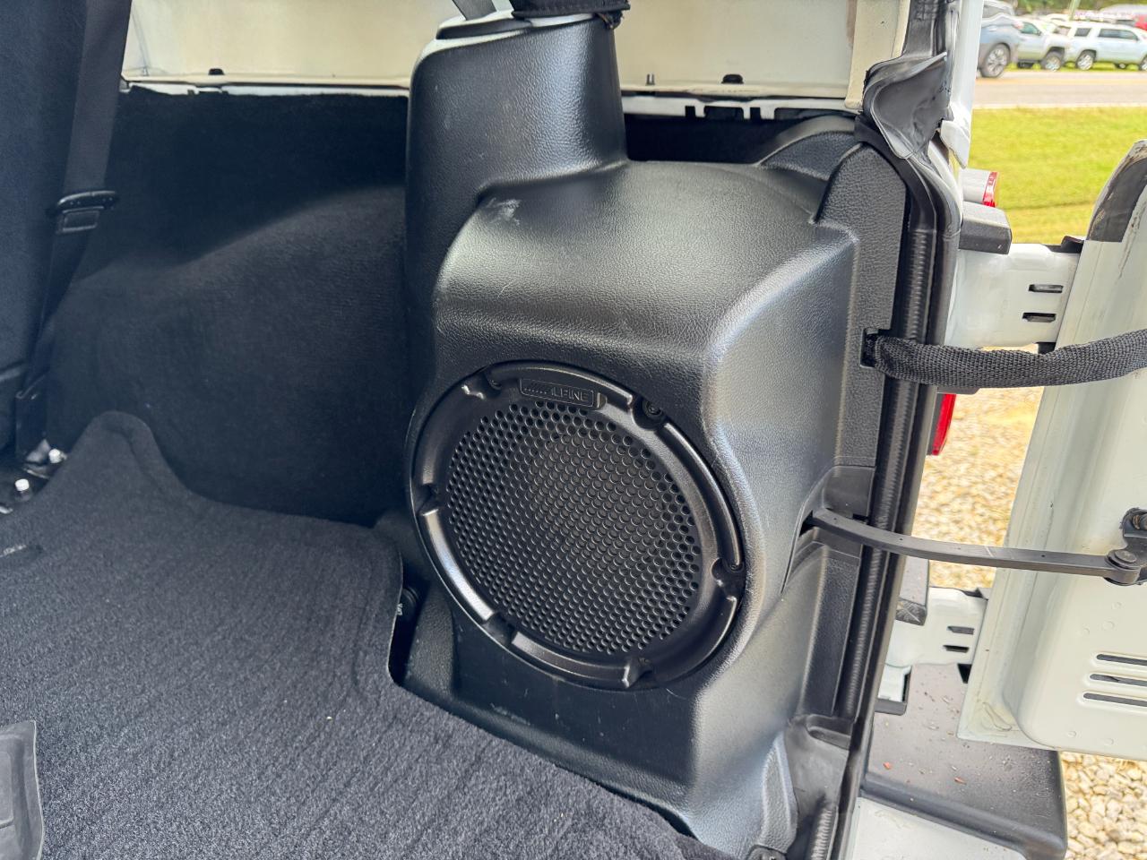 Jeep Wrangler Unlimited Sahara 4WD 2014
