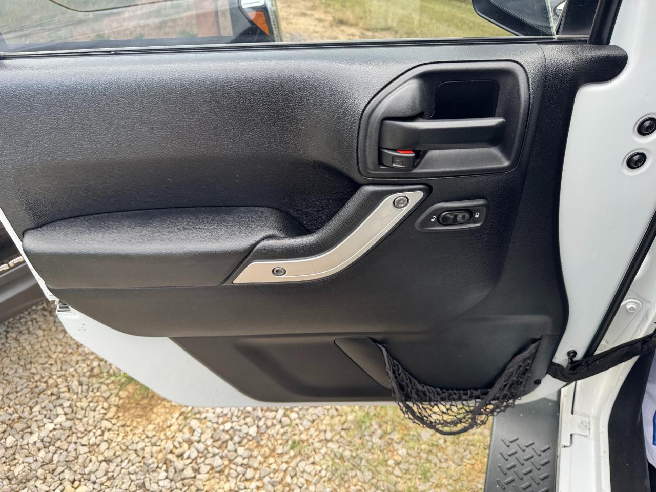 Jeep Wrangler Unlimited Sahara 4WD 2014