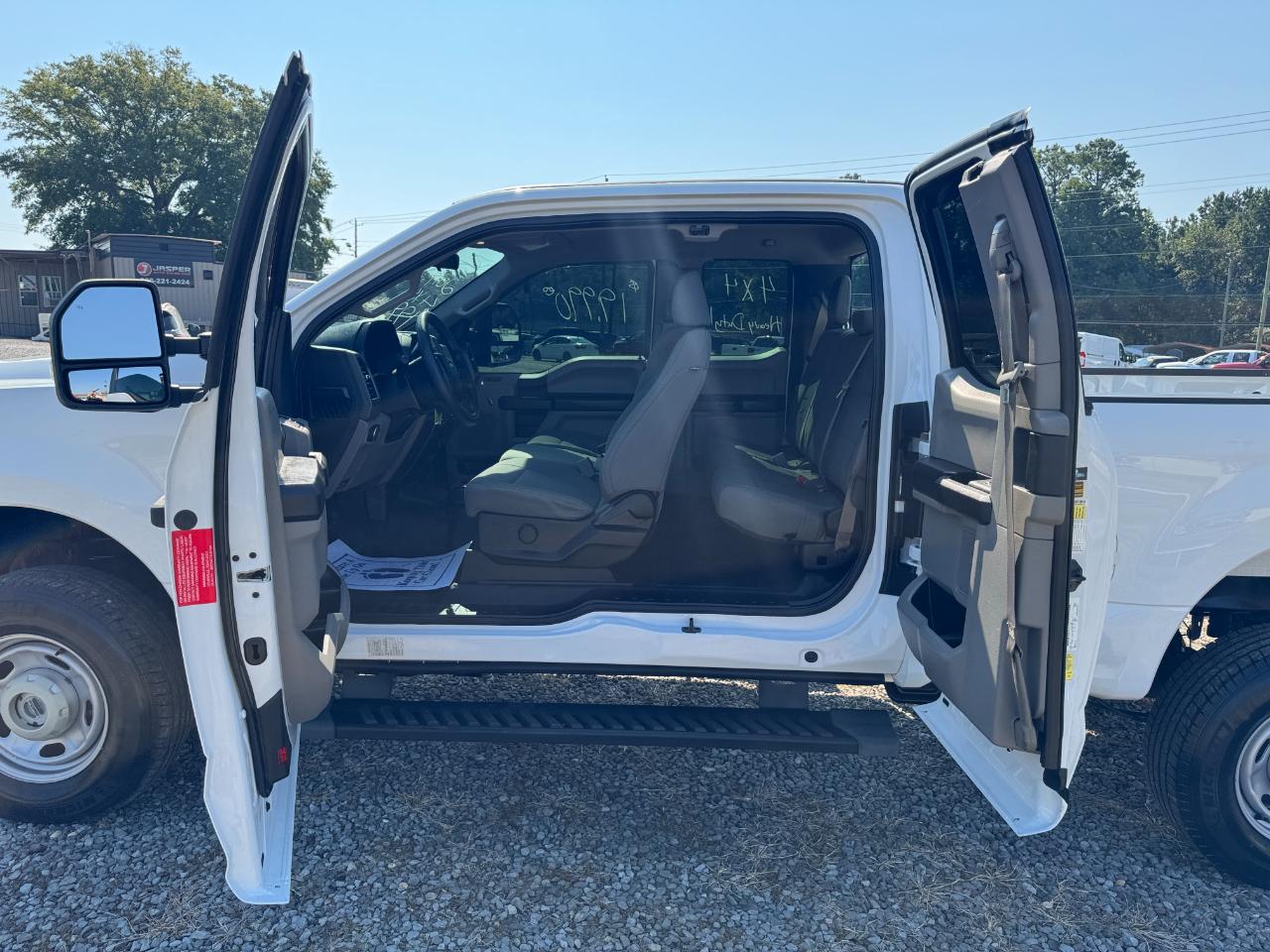 Ford F-250 SD XL SuperCab 4WD 2019