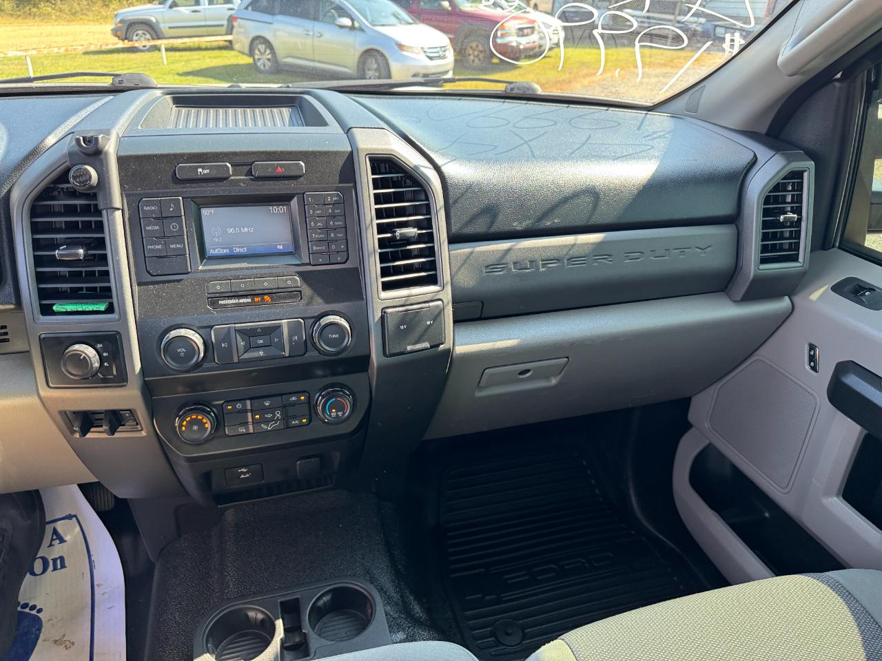 Ford F-250 SD XL SuperCab 4WD 2019
