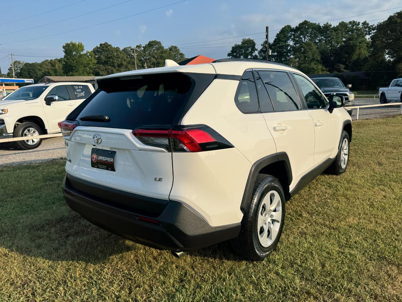 Toyota RAV4 LE 2020