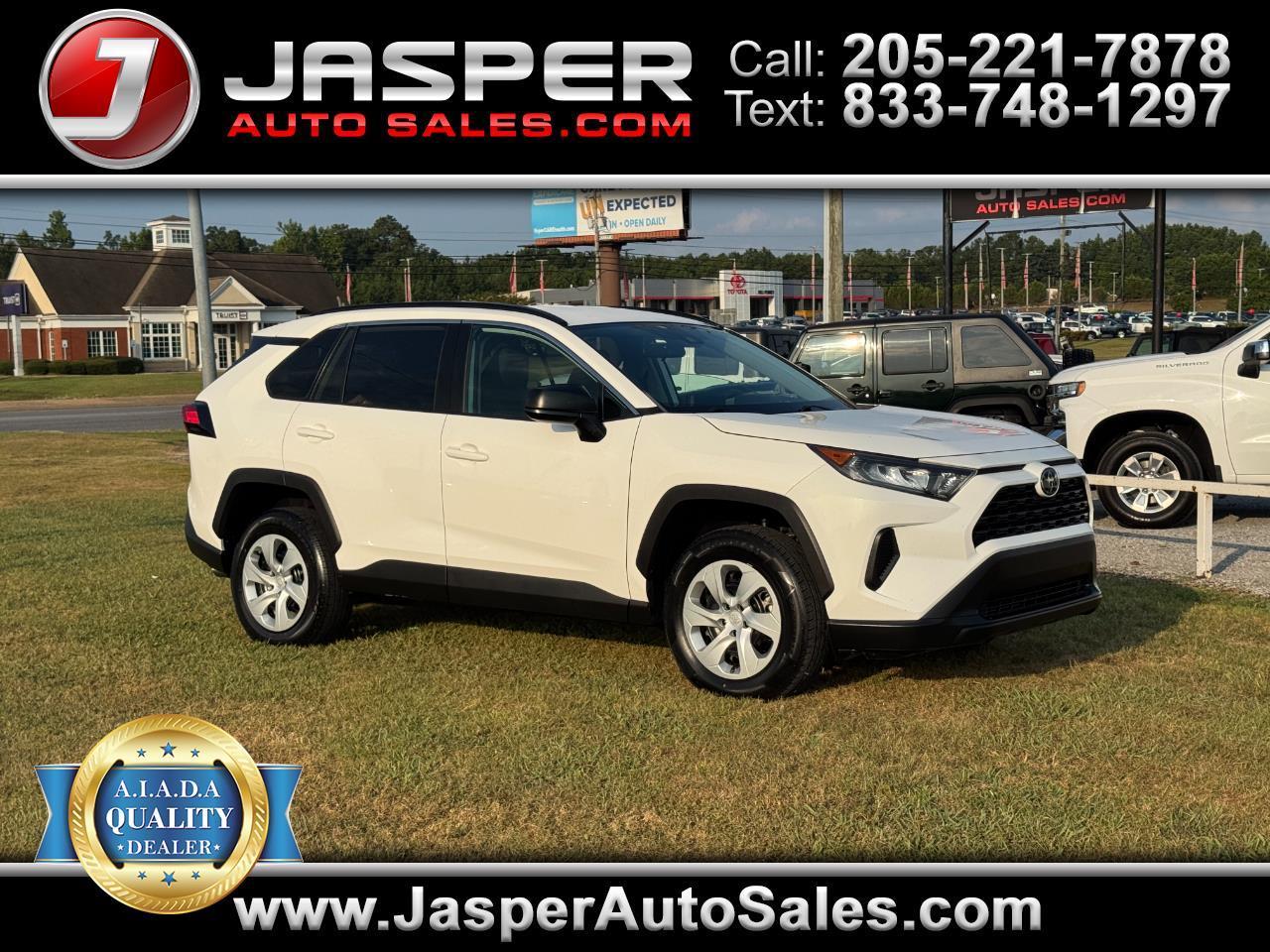Toyota RAV4 LE 2020