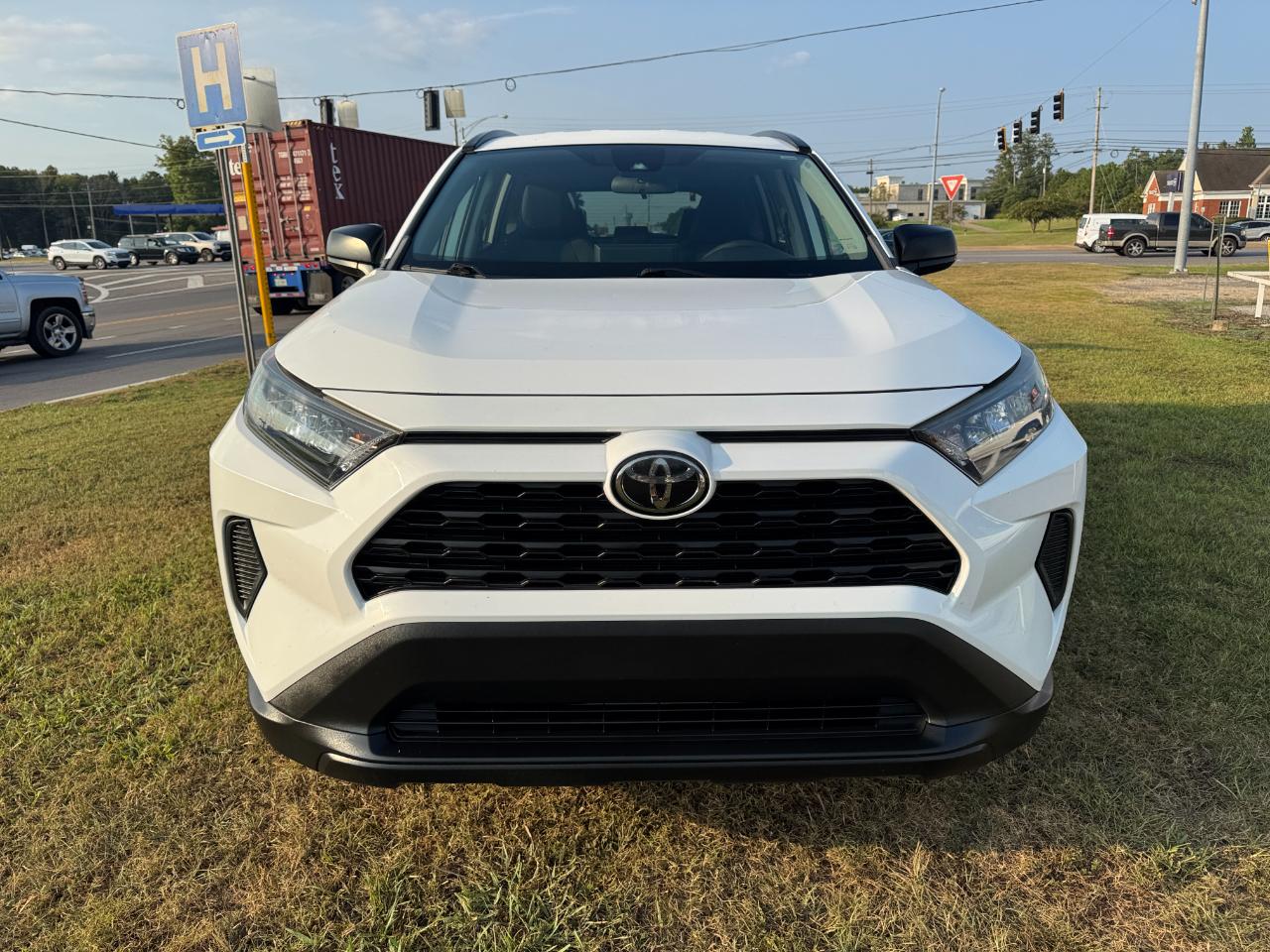 Toyota RAV4 LE 2020