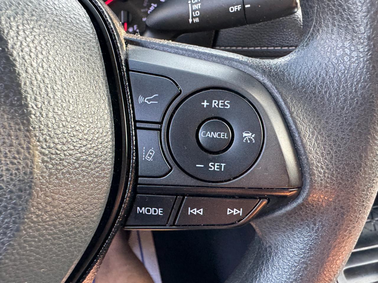 Toyota RAV4 LE 2020