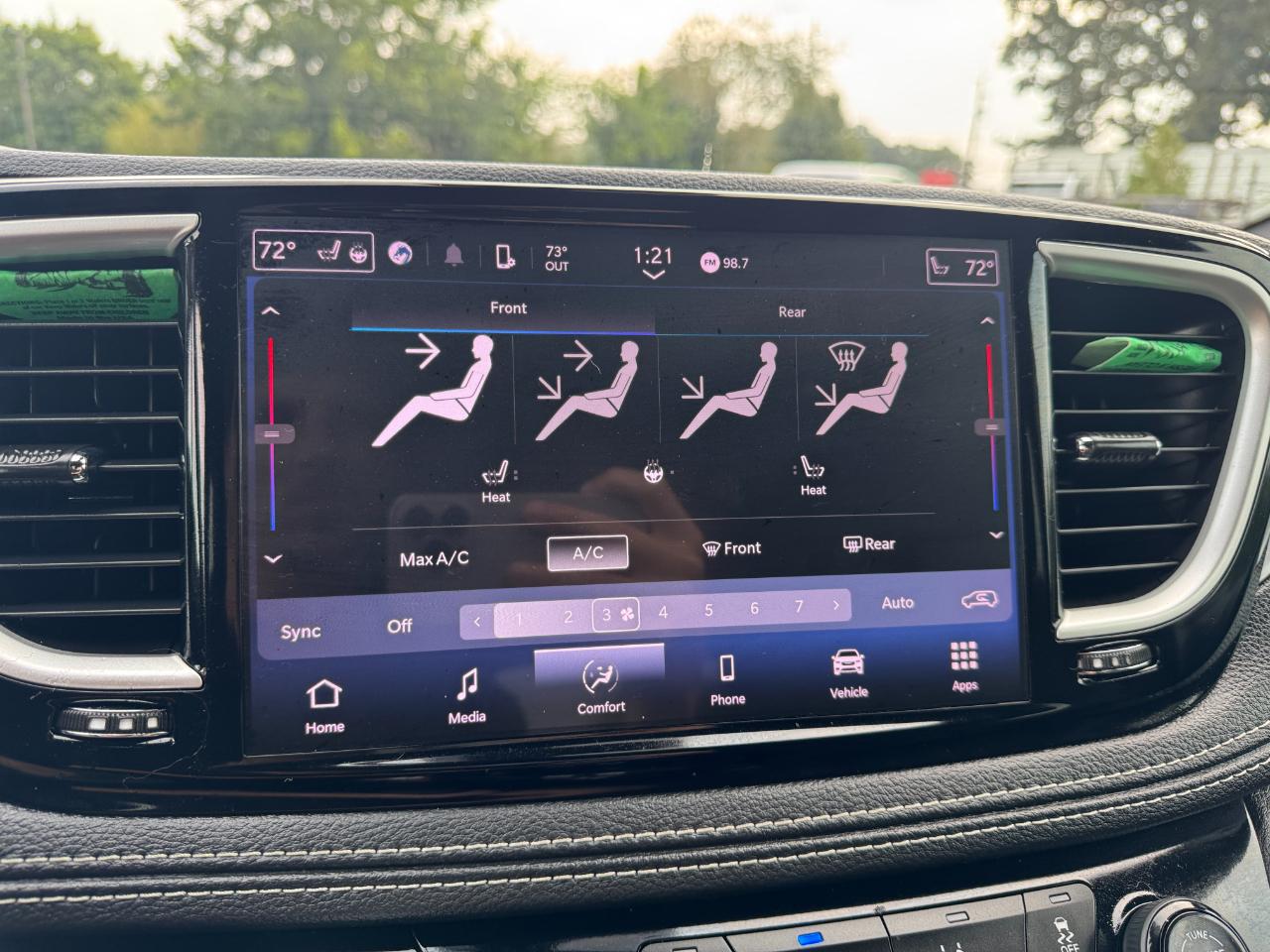 Chrysler Pacifica Touring 2023