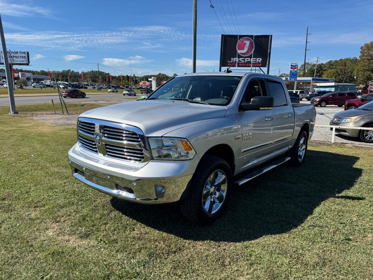 RAM 1500 SLT Crew Cab SWB 4WD 2016