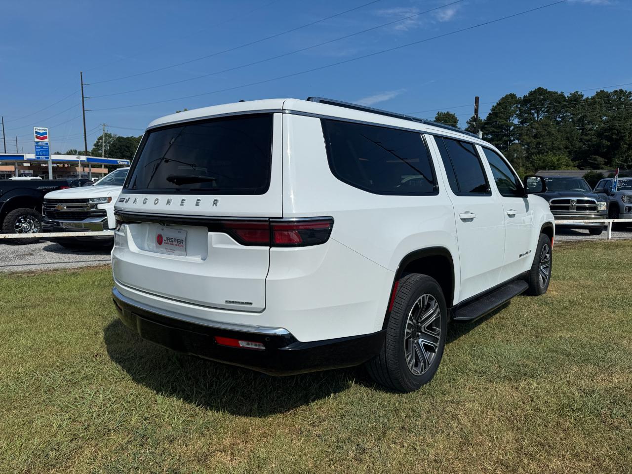 Jeep Wagoneer Series II 2024