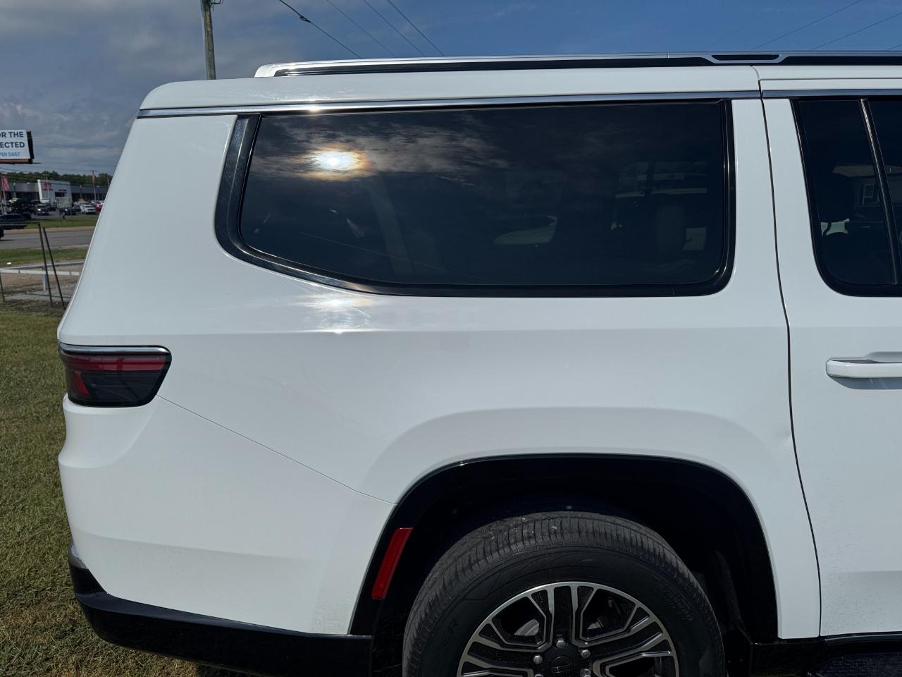 Jeep Wagoneer Series II 2024