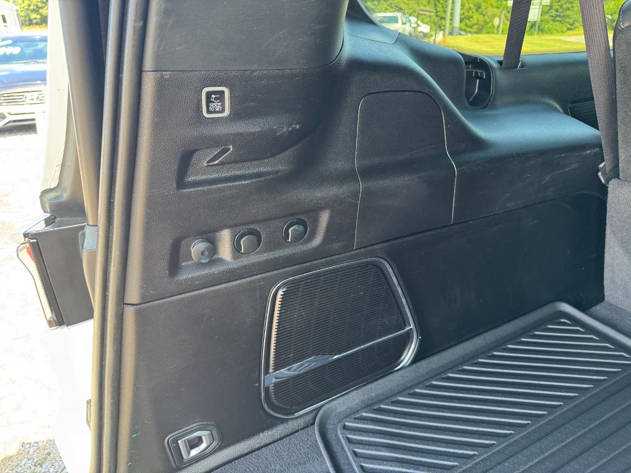 Jeep Wagoneer Series II 2024