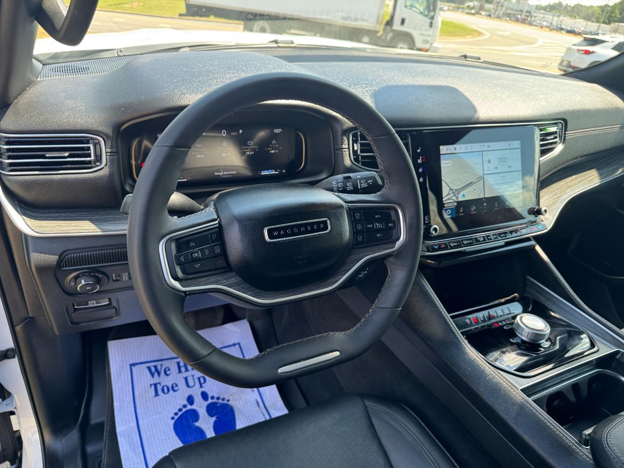 Jeep Wagoneer Series II 2024