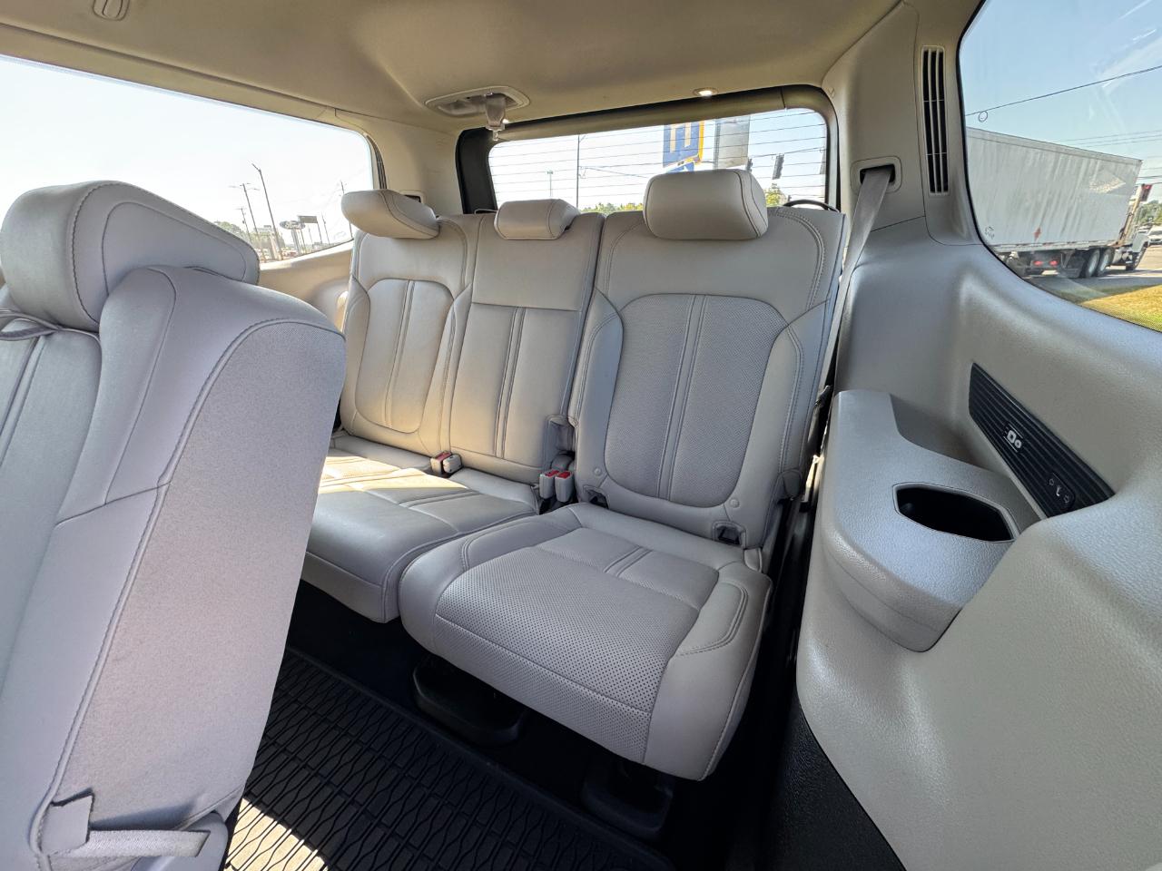 Jeep Wagoneer Series II 2024