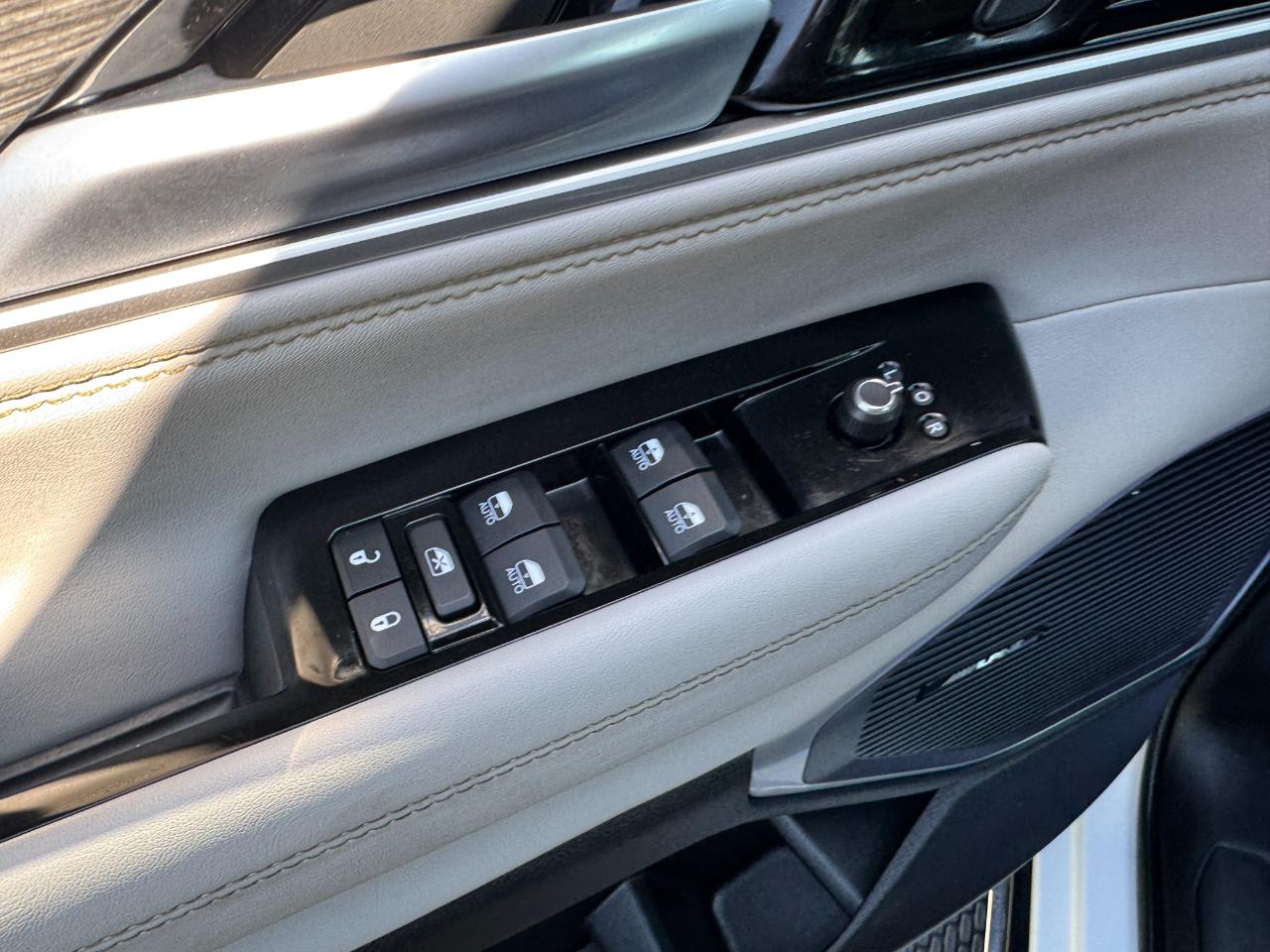 Jeep Wagoneer Series II 2024