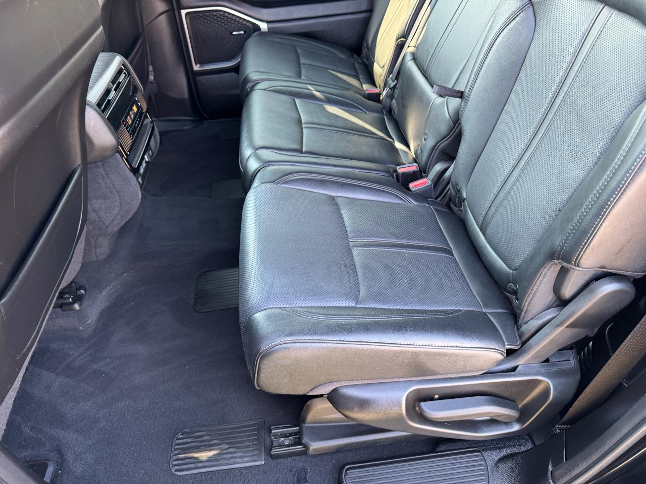 Jeep Wagoneer Series II 2024