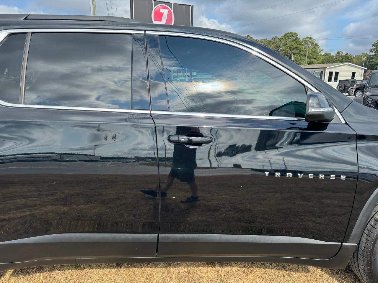 Chevrolet Traverse LT Cloth FWD 2021