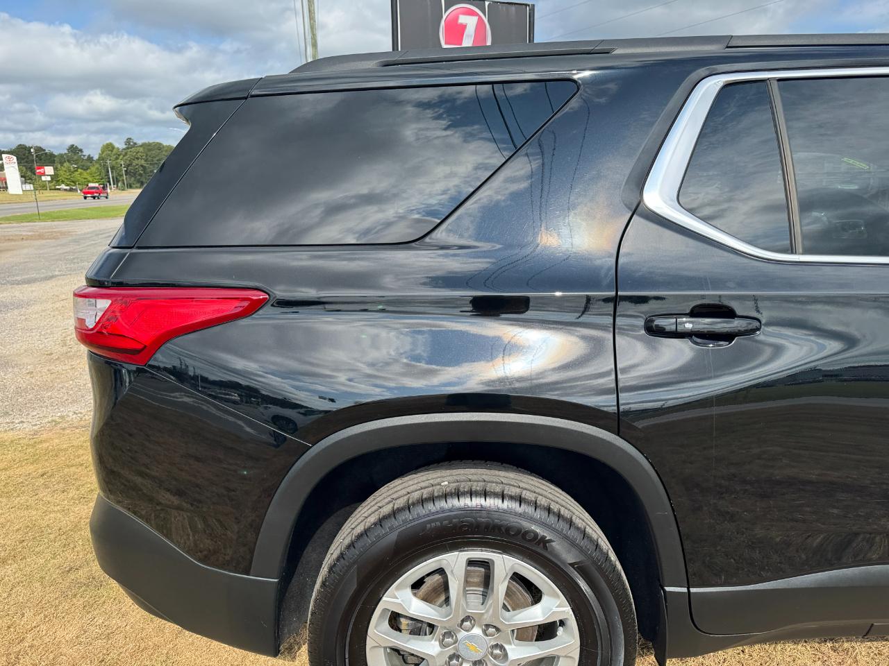 Chevrolet Traverse LT Cloth FWD 2021