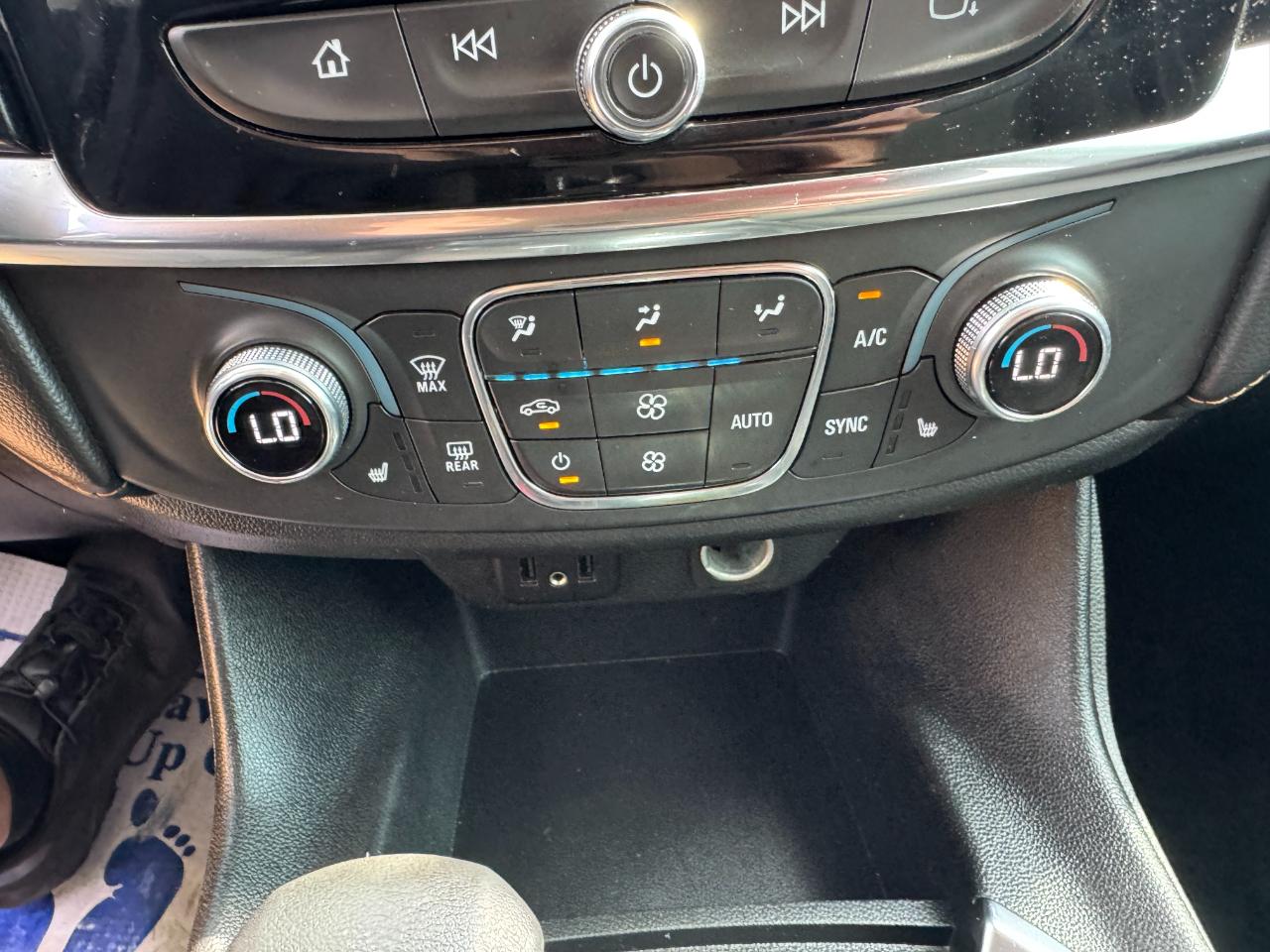 Chevrolet Traverse LT Cloth FWD 2021