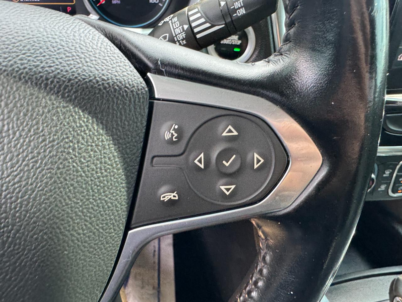 Chevrolet Traverse LT Cloth FWD 2021