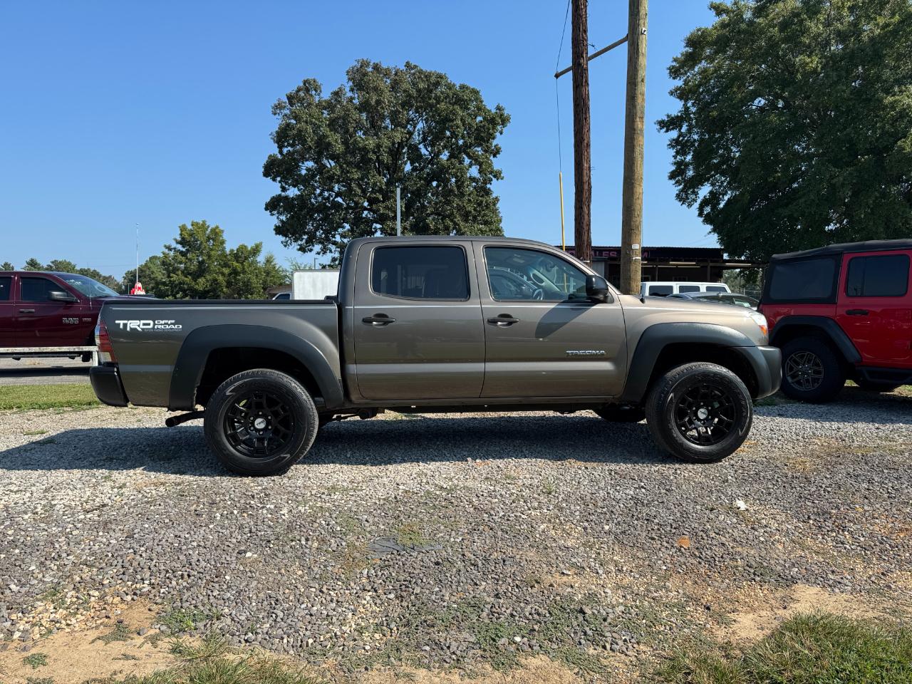Toyota Tacoma Double Cab Auto 2WD 2011